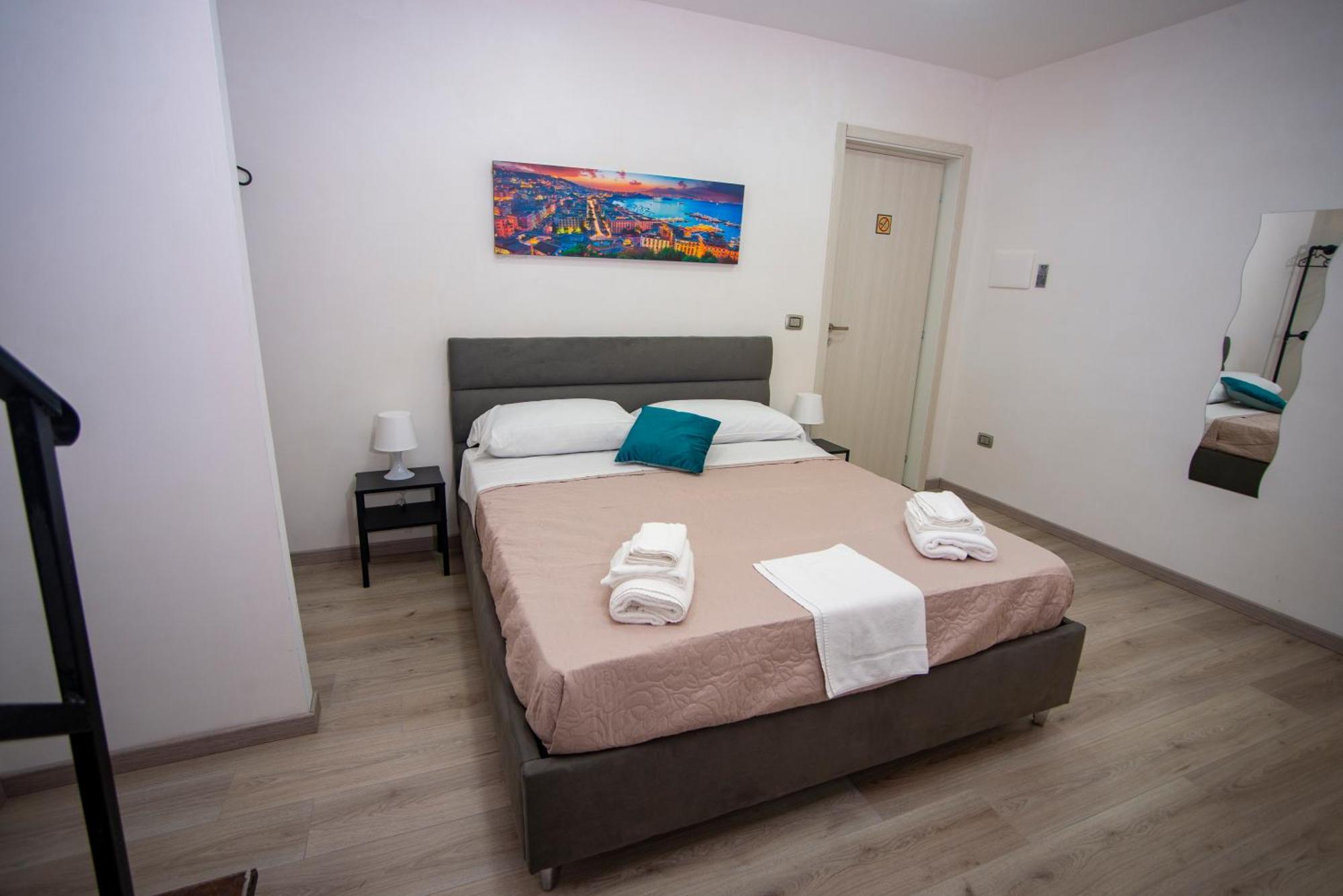 Na City Rooms เนเปิลส์ ภายนอก รูปภาพ
