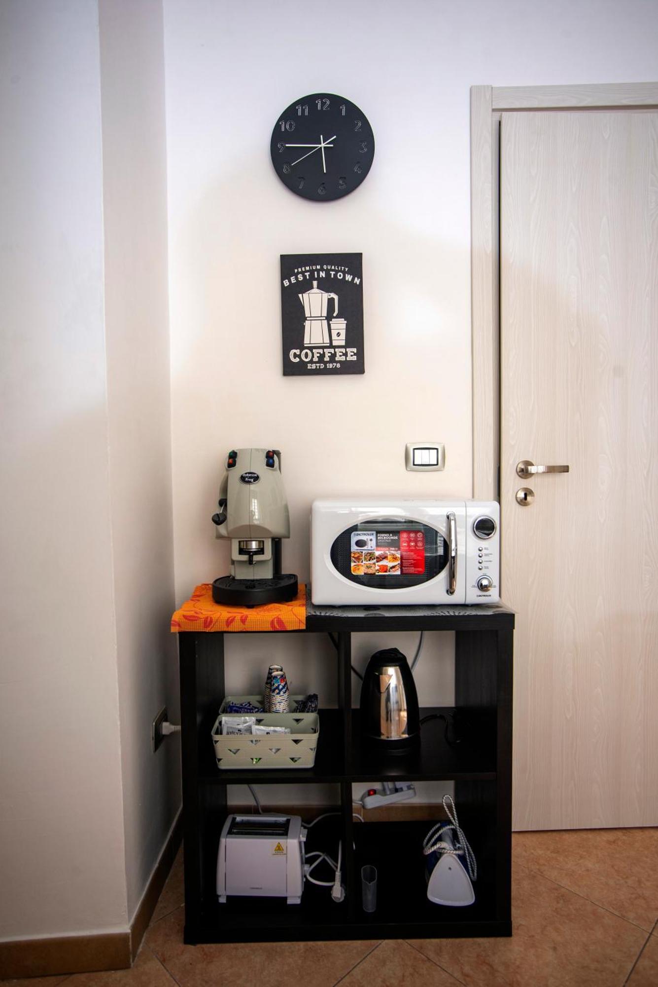 Na City Rooms เนเปิลส์ ภายนอก รูปภาพ