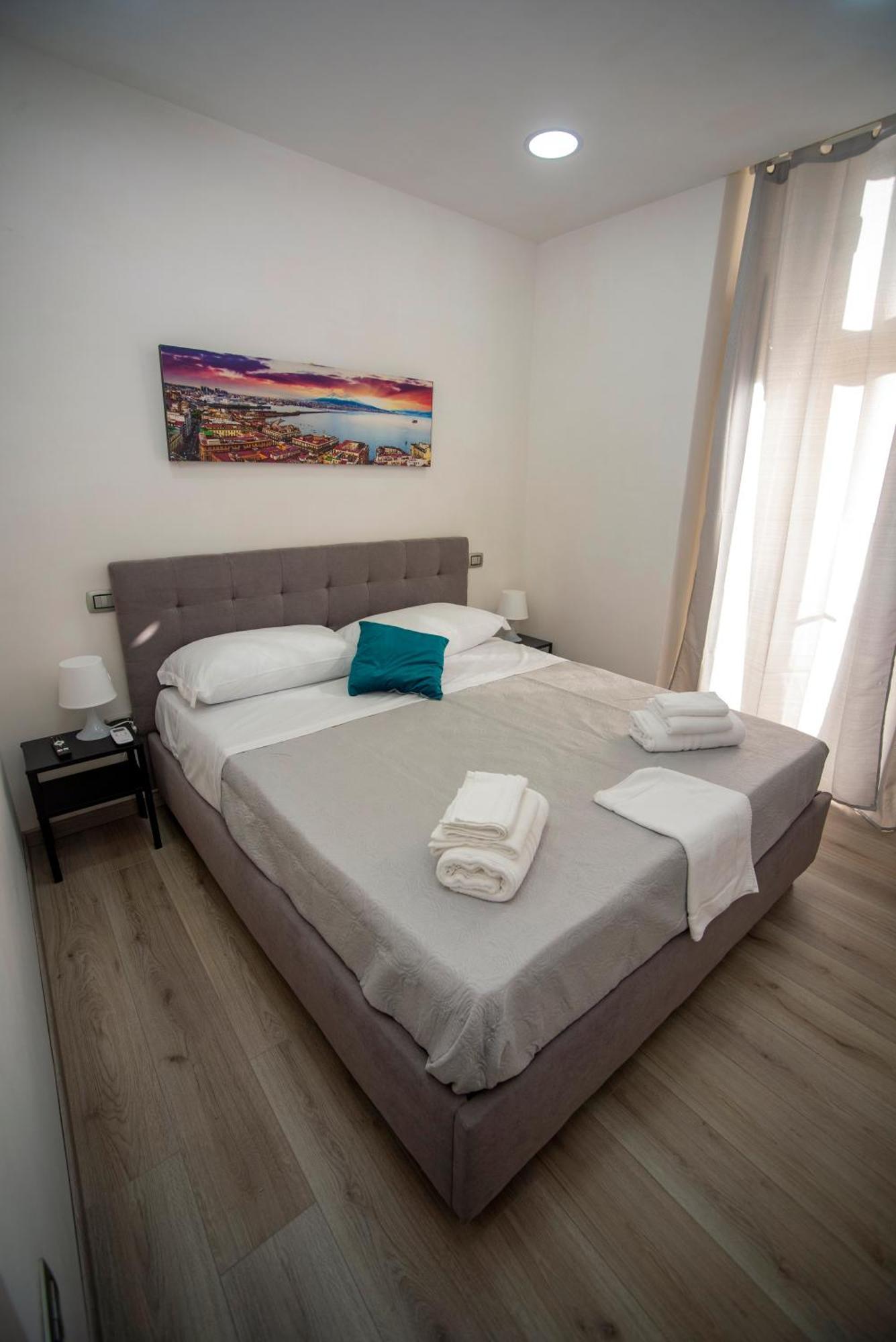 Na City Rooms เนเปิลส์ ภายนอก รูปภาพ