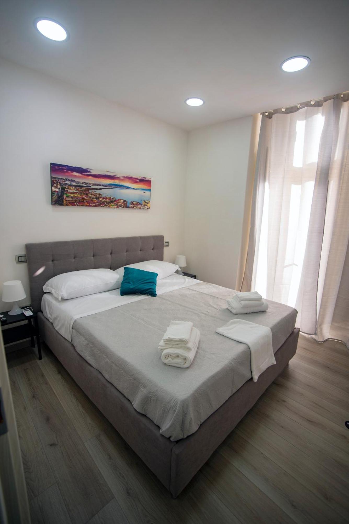 Na City Rooms เนเปิลส์ ภายนอก รูปภาพ