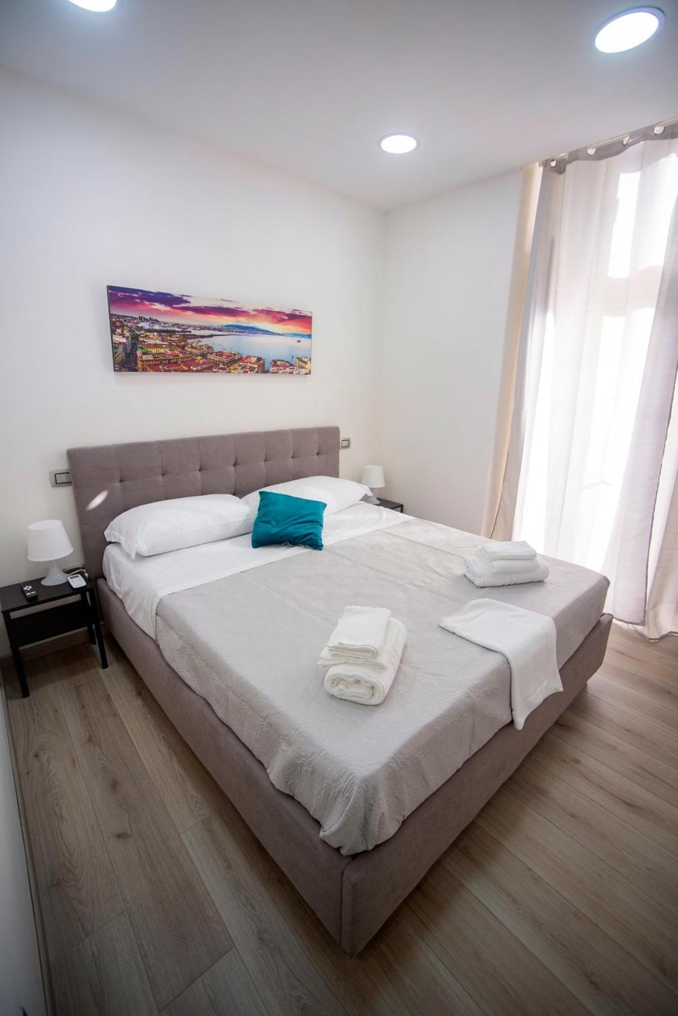 Na City Rooms เนเปิลส์ ภายนอก รูปภาพ