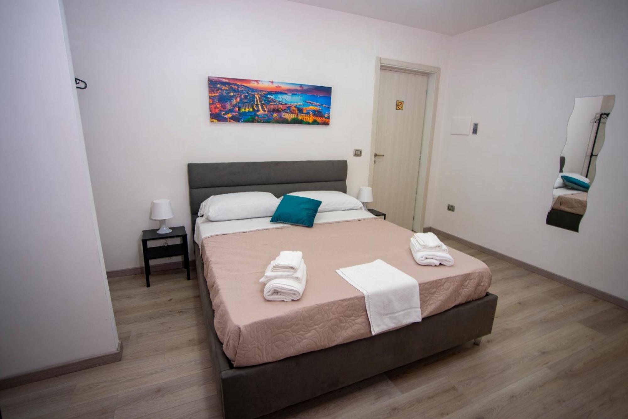 Na City Rooms เนเปิลส์ ภายนอก รูปภาพ