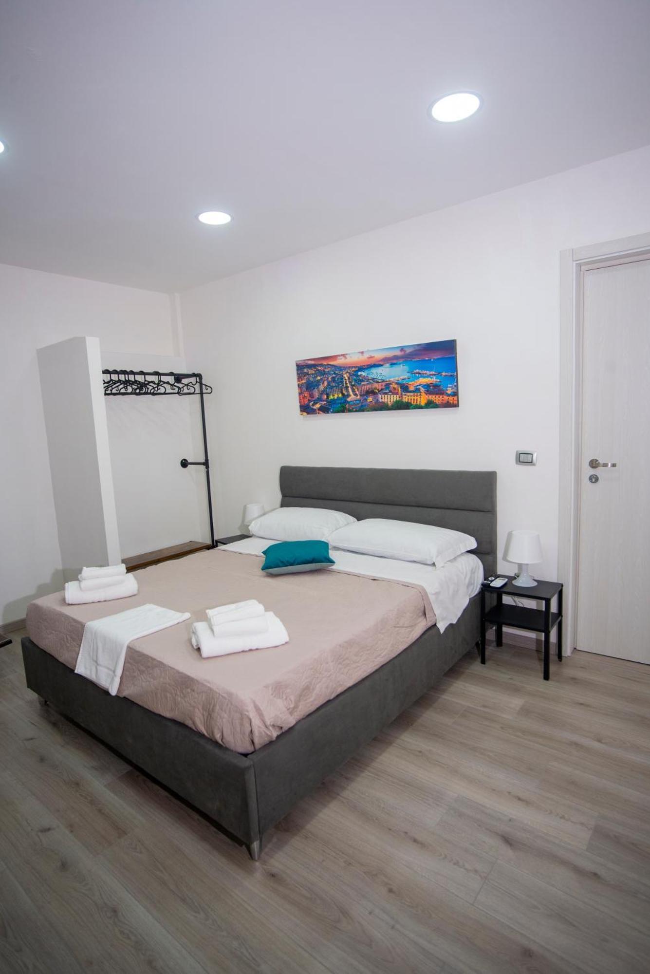 Na City Rooms เนเปิลส์ ภายนอก รูปภาพ