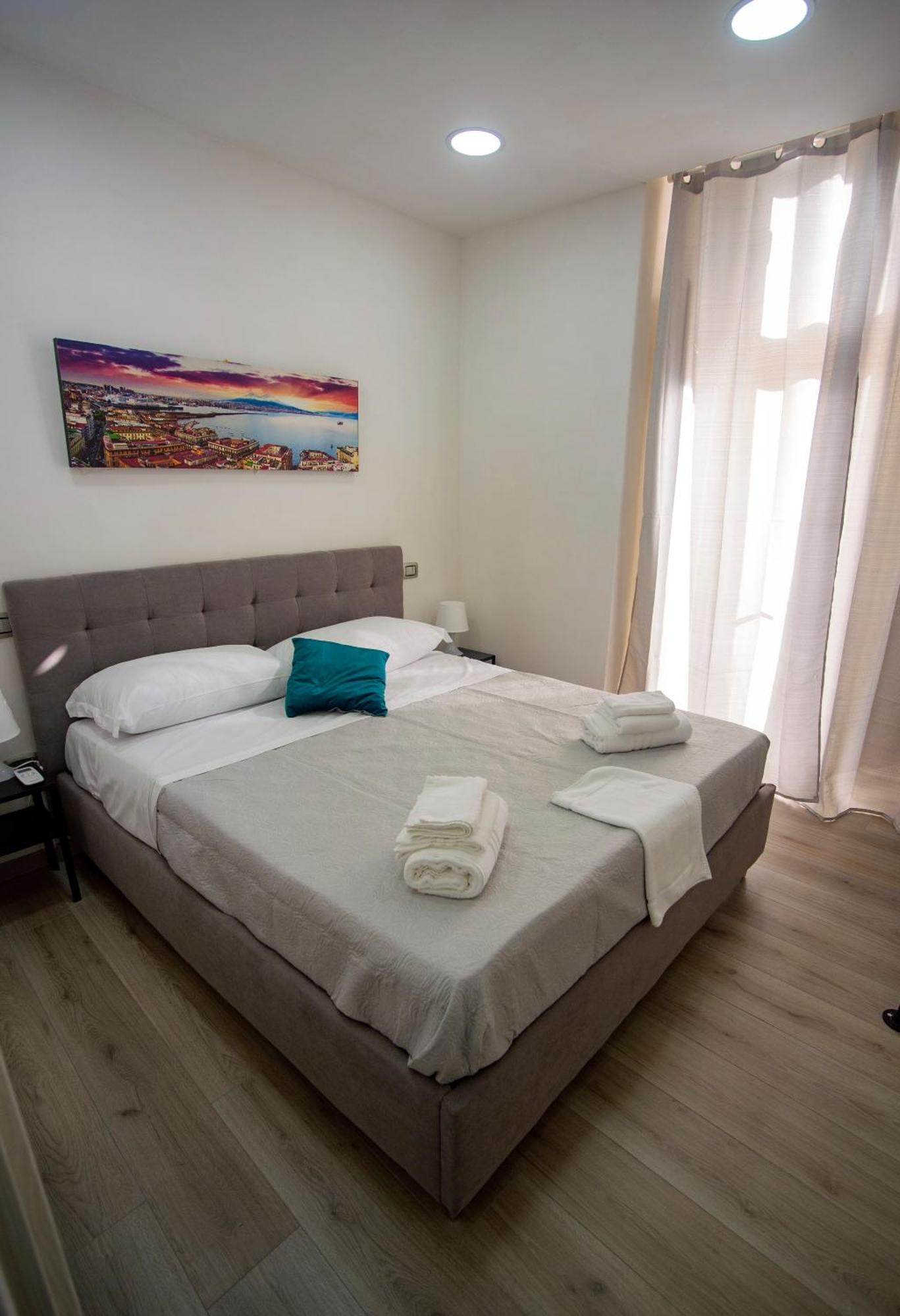 Na City Rooms เนเปิลส์ ภายนอก รูปภาพ