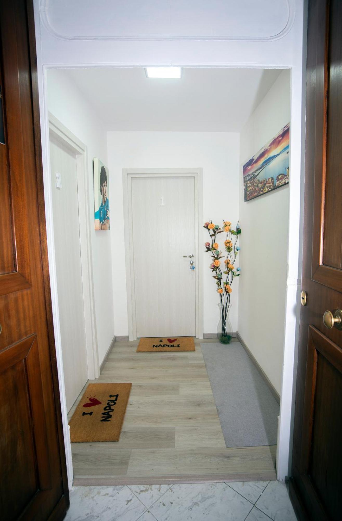 Na City Rooms เนเปิลส์ ภายนอก รูปภาพ