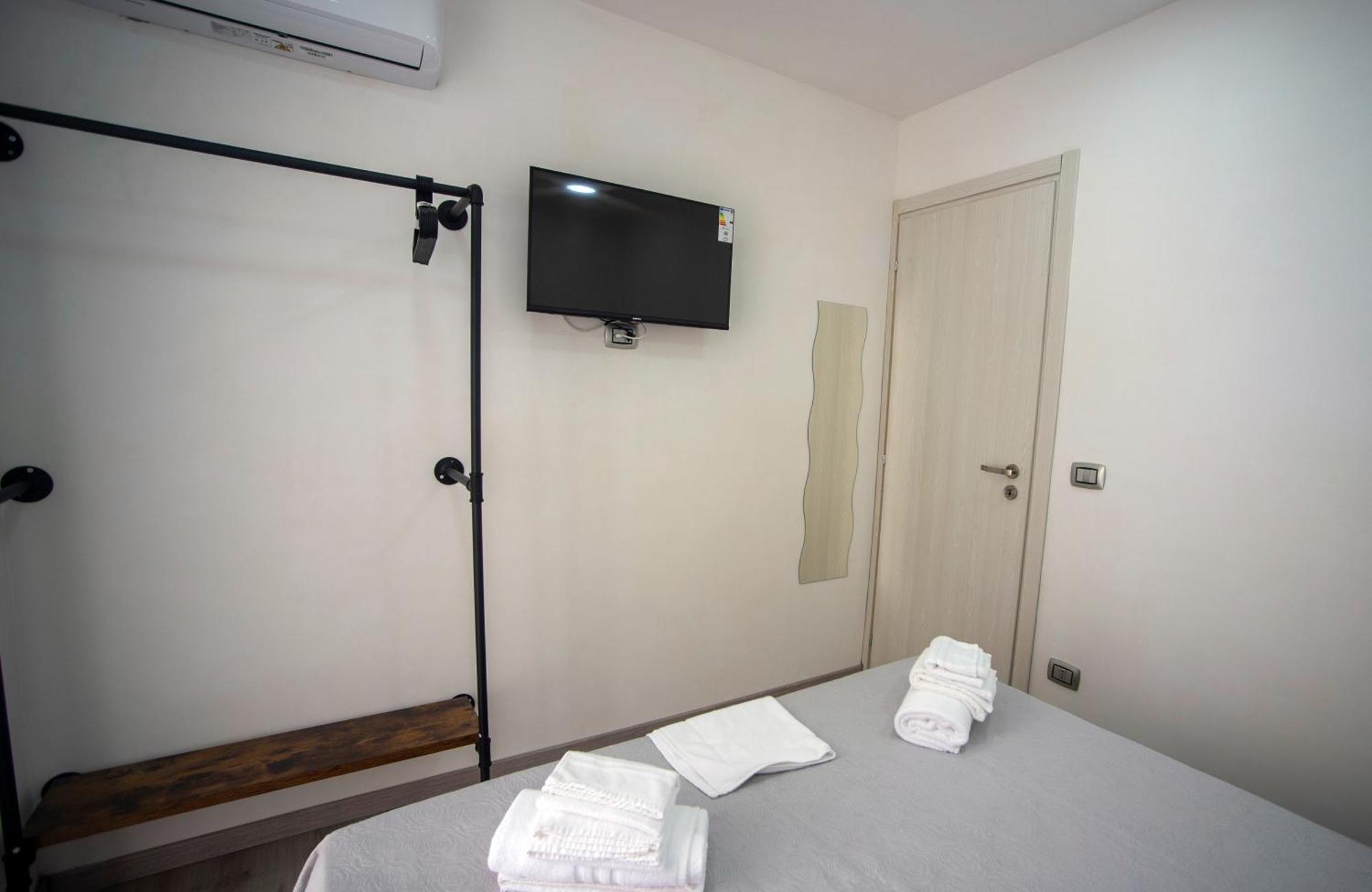 Na City Rooms เนเปิลส์ ภายนอก รูปภาพ
