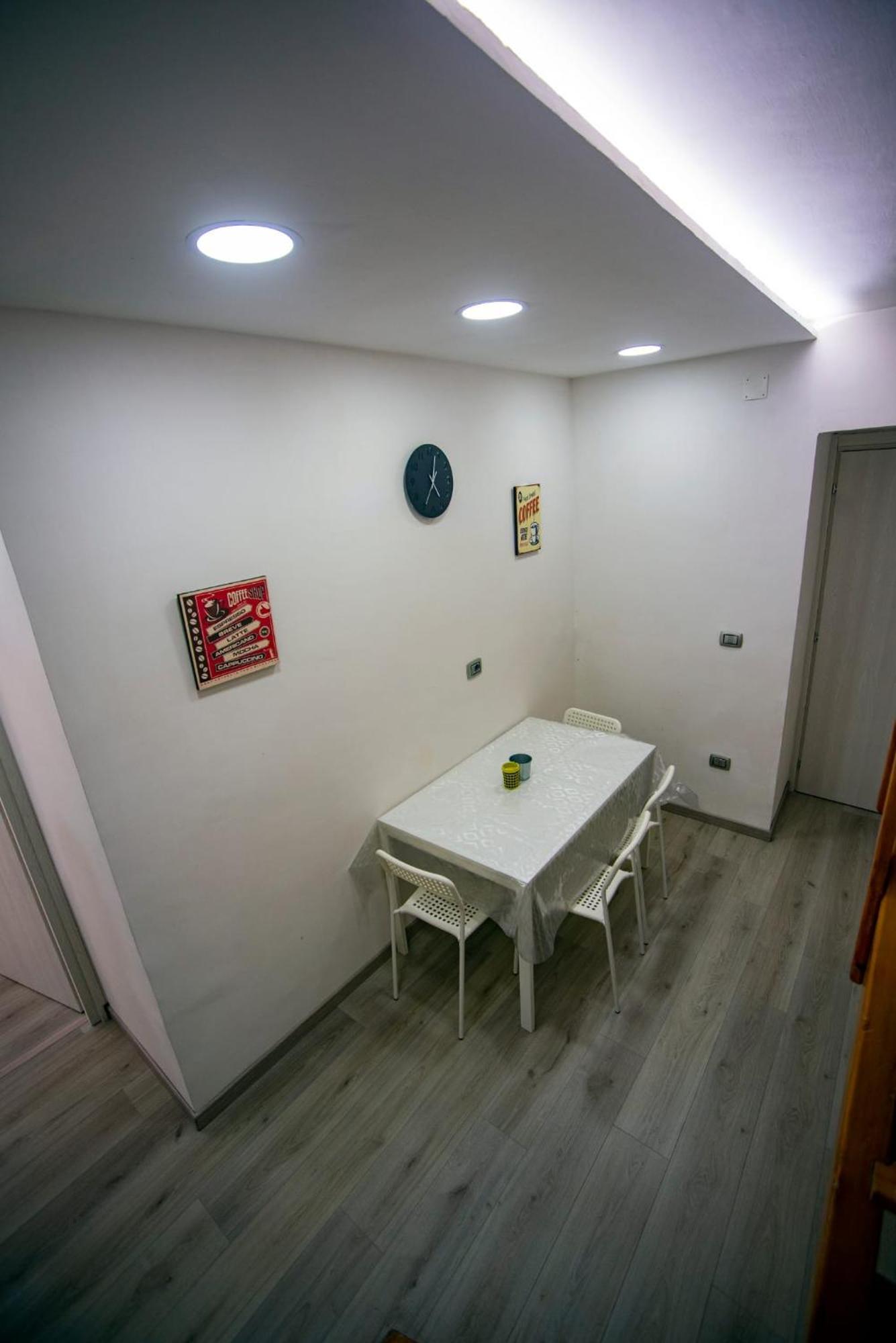 Na City Rooms เนเปิลส์ ภายนอก รูปภาพ